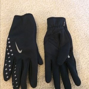 Nike gloves